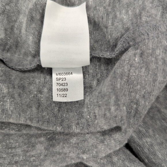 LOFT Gray Ruffle Sleeve Top - Picture 7 of 10